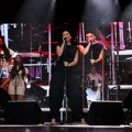 Milica Pavlović zapalila Leskovac, posetioci pevali uglas sa njom