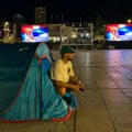 Užičani postavljaju šatore na trg gde je Vučić zakazao miting (VIDEO)
