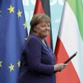 Merkel poželela Mercu sreću na mestu kancelara