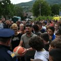 Protest građana u Leposaviću, policija ne dozvoljava prilaz Hali sportova FOTO/VIDEO