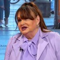 Nada Macura otkrila da je u 77. godini muvaju mlađi frajeri: Šalju joj gole slike, a samo joj je on na blok listi