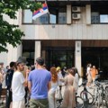 Uhapšeni profesor nakon saslušanja u Prekršajnom sudu pušten na slobodu