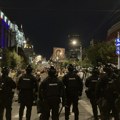 Sukob u Kneza Miloša: Juriš SNS batinaša na demonstrante
