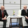Putin se sastao sa Pašinjanom na marginama samita ŠOS u Kini