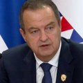 „Povređena 152 policajca“ Dačić u obraćanju poslanicima: Od 1. novembra održana 25.172 skupa, na 13.138 lokacija saobraćaj bio…