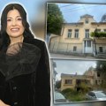 Porodični dom u kom je odrasla velika muzička zvezda propada Komšije otkrile detalje: Došla je iz bede, roditelji su doneli…