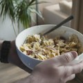Salata s hrskavom testeninom osvojila društvene mreže - jedan korak pravi ogromnu razliku