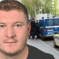 "Opasan je, ne prilazite!" Potera proširena i na region! Nožem ubio partnerku, telo pronašao maloletni sin, objavljeni jezivi…