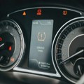 Зашто се на јесен пали лампица за притисак у гумама - на шта обратити пажњу?