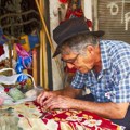 Male penzije ali i beg od samoće: U Srbiji i u penziji posao radi bar 35.000 najstarijih