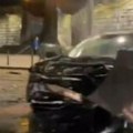 Auto potpuno uništen posle sudara sa autobusom: Saobraćajna nesreća u Karađorđevoj, ispod Brankovog mosta! (video)
