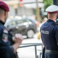 "Gurnuo mi je glavu i legao pored mene": Procurili jezivi delovi iskaza devojčice koju su mesecima silovali i zlostavljali u…