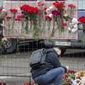 Ekskluzivno iz Moskve: Građani oplakuju žrtve i daju krv za povređene, dodatno obezbeđenje na javnim mestima