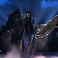 Шта се дешавало у публици док је певала Теиа Дора? Невиђена сцена с Песме Евровизије - пала вериба уз српску Рамонду!