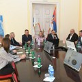 Paunović sa predstavnicima Srednjobanatskog okruga: Vaši problemi su rešivi