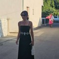 "Au, kakve noge": Sanja Marinković u kratkoj haljini ušla u studio: Pokazala i vitku liniju, zategla se samo tako (foto)