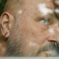 „Sve manje me zanima savršenstvo“: Urban novom pesmom najavljuje koncert u Beogradu