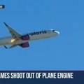 (Video) Drama na nebu: Avion tek poleteo kada su putnici ugledali zastrašujući prizor: Vatra izbija iz motora aviona