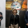 Velika gužva na otvaranju izložbe Milana Pantelića u galeriji "Sanjaj"