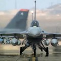 SAD prebacuju rashodovane borbene avione F-16 Ukrajini za rezervne delove