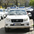 Zapaljena dva luksuzna „audija“ u Novom Sadu: Jedan automobil pripadao ocu, drugi sinu