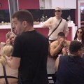 Jedan učesnik zadruge prekršio pravila ugovora i izneo stavke javno! Priznao da je kod Mitrovića bio privilegovan: Dozvoljene…