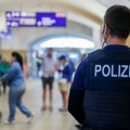 Mlade žene u Minhenu strahuju da koriste javni prevoz