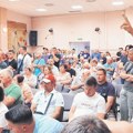 Žitelji Hajdukova traže da se hitno reši problem s migrantima