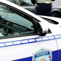Policajac (33) povređen na Slaviji: Fordom hteo da probije blokadu, udario čoveka i pobegao