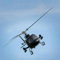 Srušio se helikopter u more kod evije, snimljen trenutak pada letelice u vodu (video)