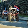 "Grmeće" traktori i bajkeri: Praznične vožnje u Loznici, na defileu će za Božić učestvovati do 150 traktorista (foto)