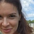 Sanja Kužet uživa sa sinovima na fudbalu: Voditeljka se snimala nasred terena pa dobila ružan komentar