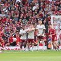 Liverpul pobedio Arsenal spektakularnim golom Soboslaja