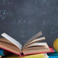 Danas počinje nova školska godina za 770.000 učenika: Evo kada su raspusti i šta se sve menja ove godine