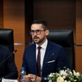 Zašto nas u školi uče Pitagorinoj teoremi, a ne kako da razumemo novac?