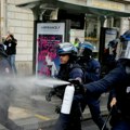 Tokom protesta učenika u Francuskoj uhapšeno 6.629 osoba, 761 policajac povređen