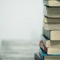 Nova odluka o besplatnim udžbenicima u Beogradu: Umesto knjiga, za svakog đaka 20.000 dinara