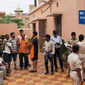 Najmanje tri osobe poginule u metežu tokom hinduističkog hodočašća u Indiji