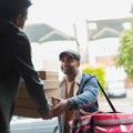 Indijac Anurag dostavlja za Wolt: Radi 16 sati dnevno, 6 dana u nedelji, zaradi 500 evra mesečno! Odmor? Neplaćen