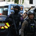 Eksplodirala bomba; među povređenima policajci i civili FOTO