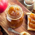 Uz topli tost ili palačinke: Ovaj džem od jabuka postaće vam omiljeno jesenje otkriće