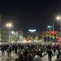 Studenti u blokadi pozvali građane da se sklone sa ulica na bezbedno