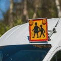 Nepropisno prevozio decu kombijem, pa dobio 11 prekršajnih prijava