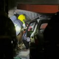 Noćna drama u Sremskoj Kamenici: Auto mu planuo u garaži dok je spavao, srećom, hrabri vatrogasci pronašli su ga na vreme…