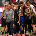 „Vi ste heroji nacije”: Marš emotivan nakon istorijskog uspeha reprezentacije Kanade