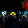 Svetlosni lavirinti, urbani grafiti i potpuno nova energija: Zašto ceo grad priča o ovoj avgustovskoj noći?