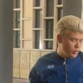 Uroš Stanić stigao na suđenje u miniću, odmah izbačen iz suda: U štiklama pravi skandal!