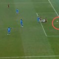 (VIDEO) Golman primio dva gola u isto vreme