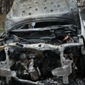 Драма на Вождовцу: Изгорео аутомобил, испитује се да ли је пожар подметнут