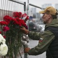 (Foto) dan posle pokolja u Moskvi: Rusija u šoku, stanje u prestonici vanredno, policija svuda po gradu, koncertna dvorana…
